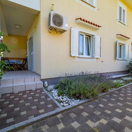Apartment Dana Baska  Bagian luar foto